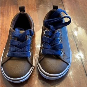 Gymboree baby shoes size 6